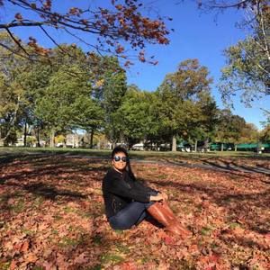 Meet your Posher, Elaine